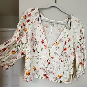 H&M Whimsical Floral Button-down Blouse with Balloon Sleeves